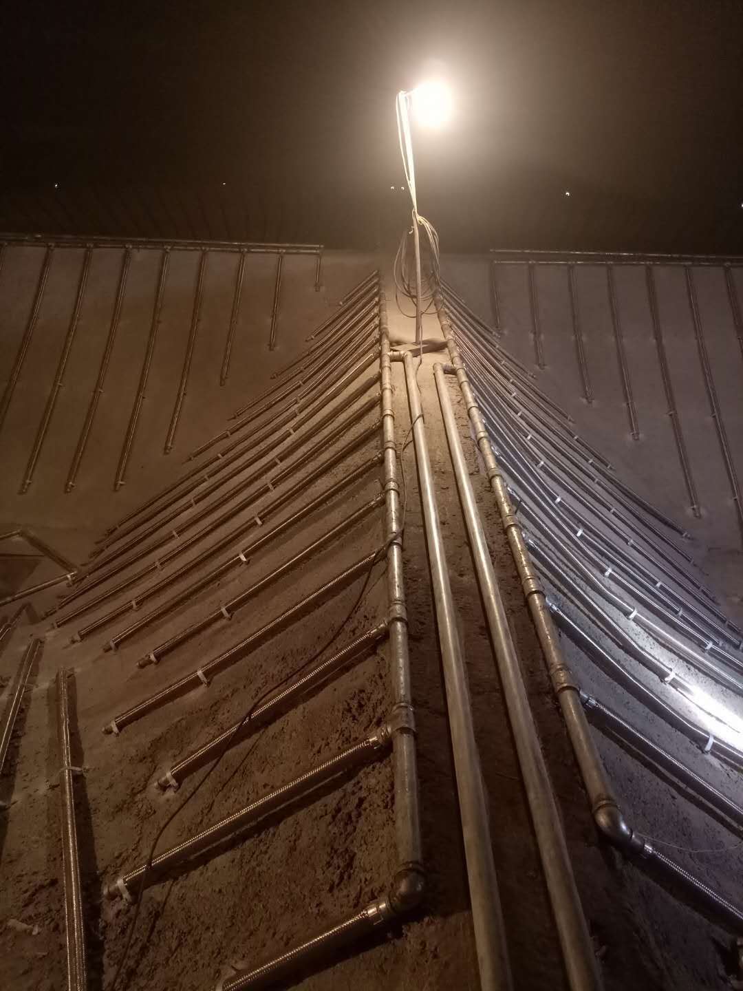 达尔罕茂明安联合硫化棒